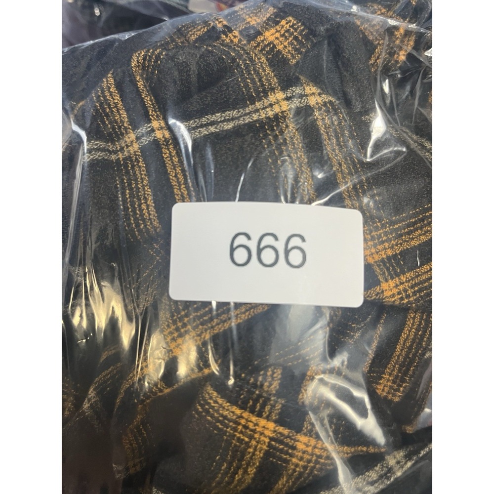 Carbon 2 Cobalt Timbers Plaid Flannel Button Up Shirt Gold Brown‎ Men's Medium - Picture 8 of 8